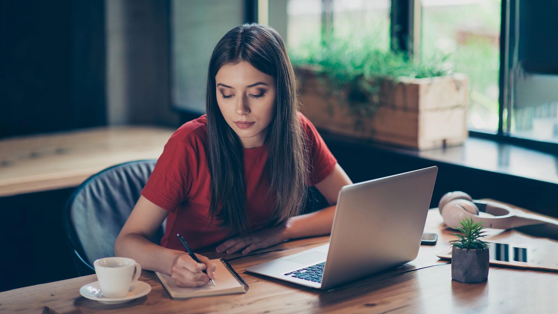 BAM! News - Quels sont les effets secondaires graves des vaccins anti-covid ?